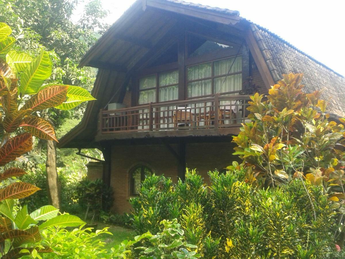 The Country House Senggigi Exteriér fotografie